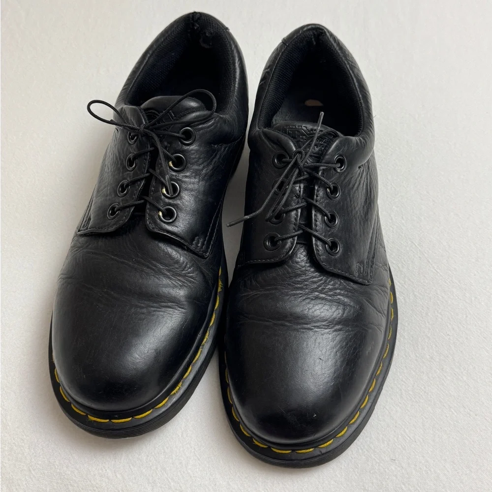 Dr. Martens heel back interior